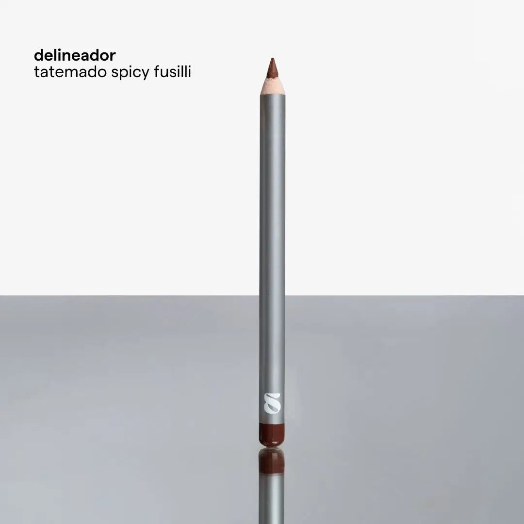 Telenovela Lipstick + Delineador labios (Tatemado)